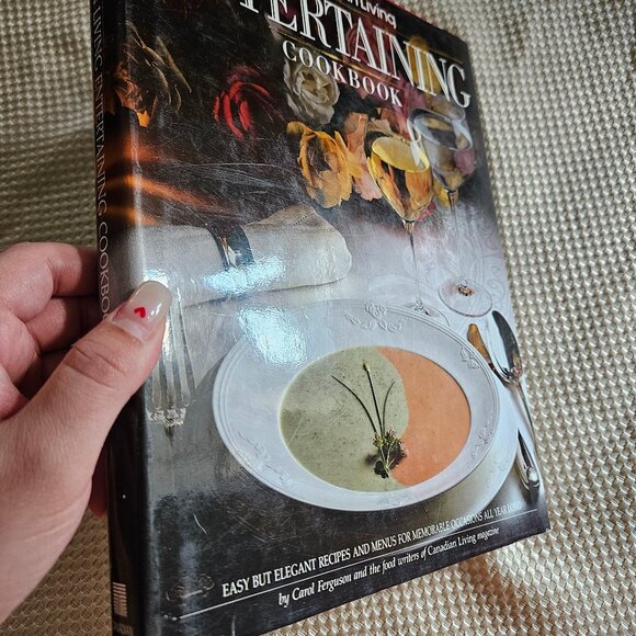 1990 The Canadian Living - Entertaining Cook Book - Hardcover - Picture 2 of 9